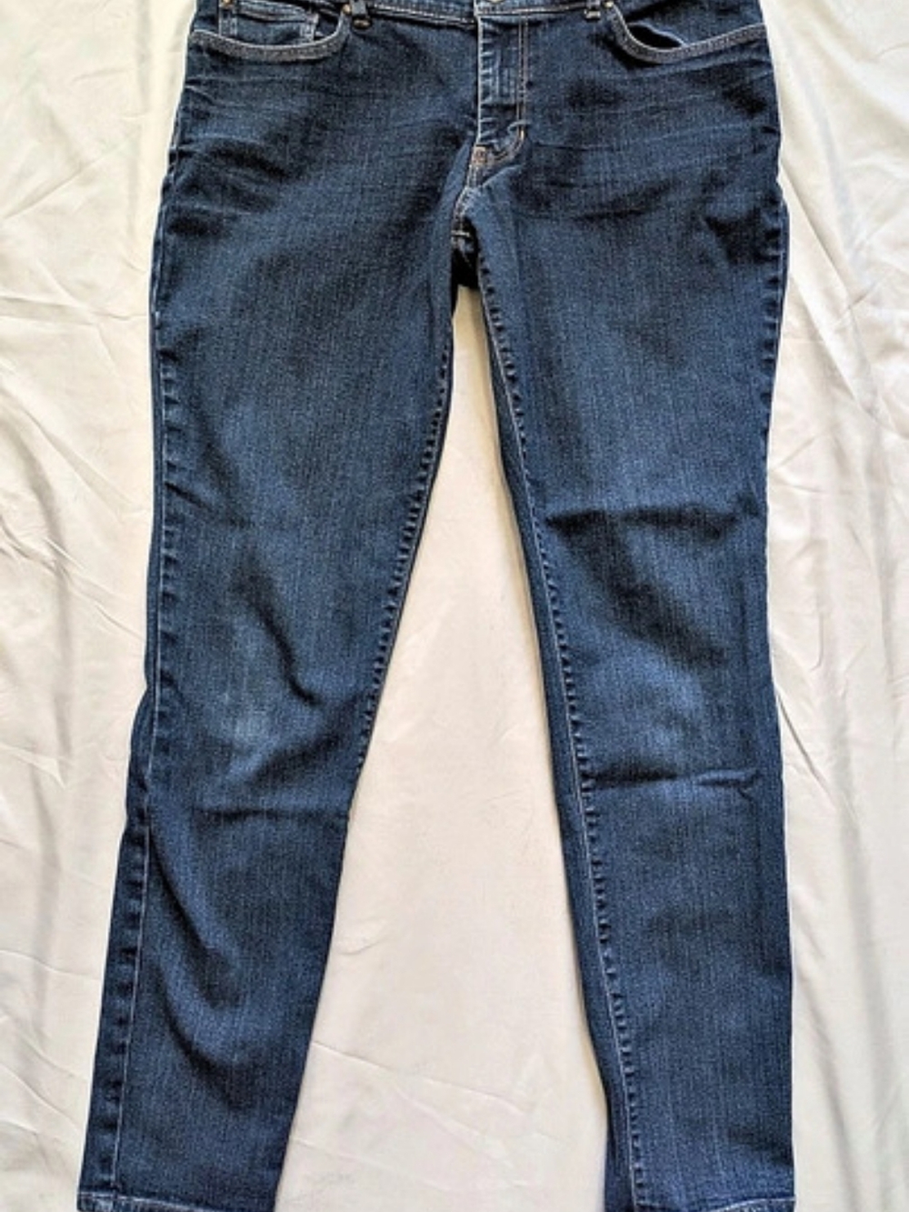 Eddie Bauer Women's Modern Fit Slim Leg Jeans Size 10 Dark Wash Denim